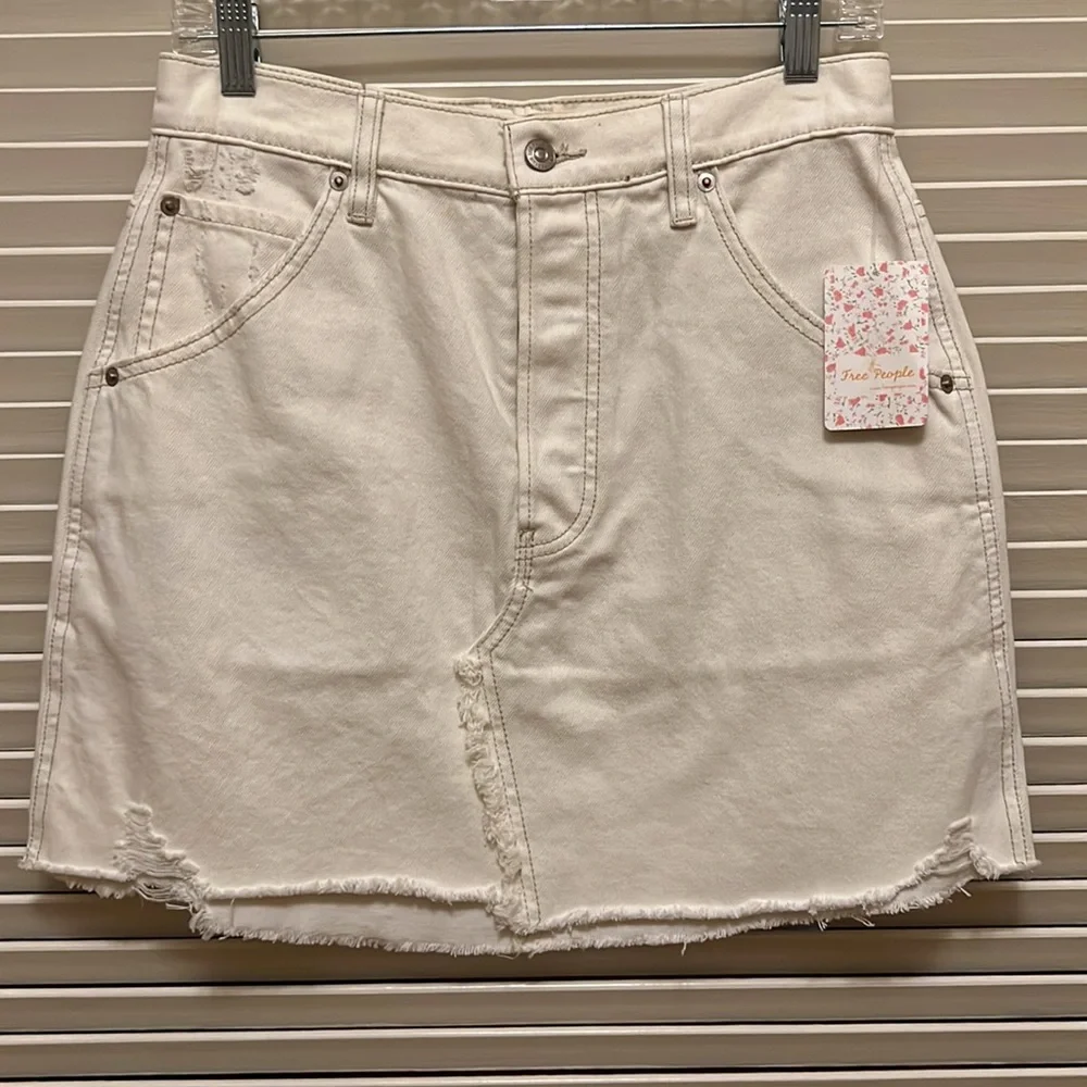 18. Free People Brea Cut off Skirt in Deco White - Picture 6 of 16